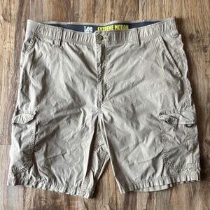 Lee Men's Tan Cargo Shorts